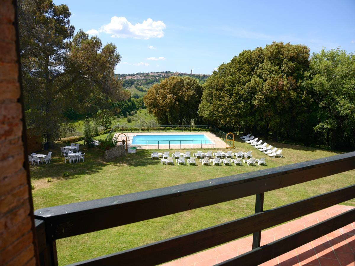 San Francesco Pomarance Bagian luar foto