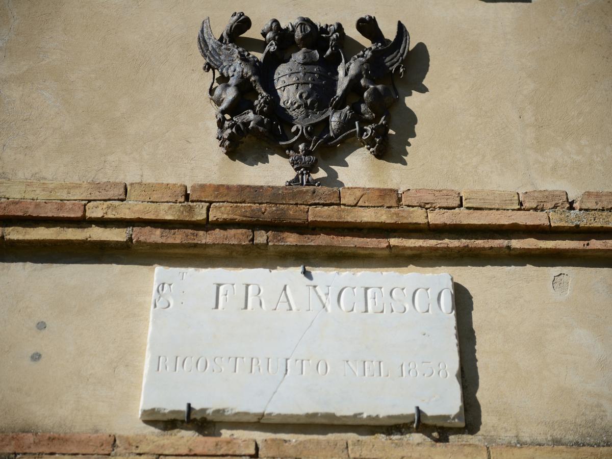 San Francesco Pomarance Bagian luar foto