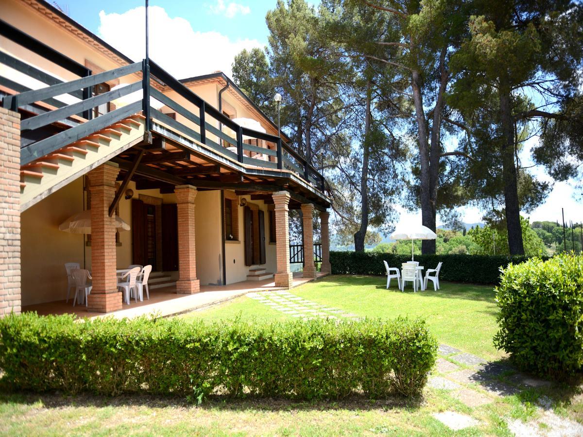 San Francesco Pomarance Bagian luar foto